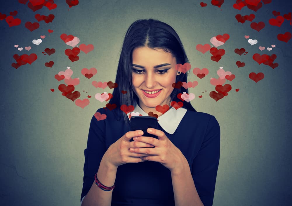 How to Identify and Avoid Online Dating Scams