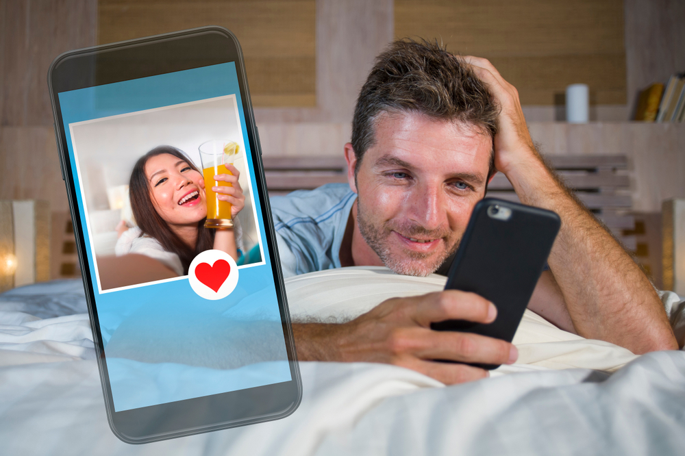 How to Ensure Safe Online Dating for Over 50s